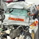 अमेठी: पिकअप से टकराई एंबुलेंस, 5 लोगों की मौत, 1 घायल Amethi Ambulance collides with pickup on Purvanchal Expressway 5 people killed
